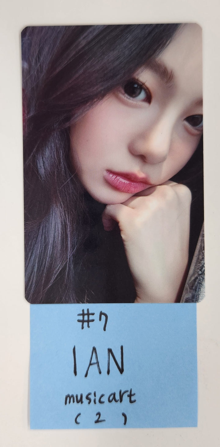 Hearts2Hearts "The Chase" - Music Art Fansign Event Photocard Round 4 [25.4.15]