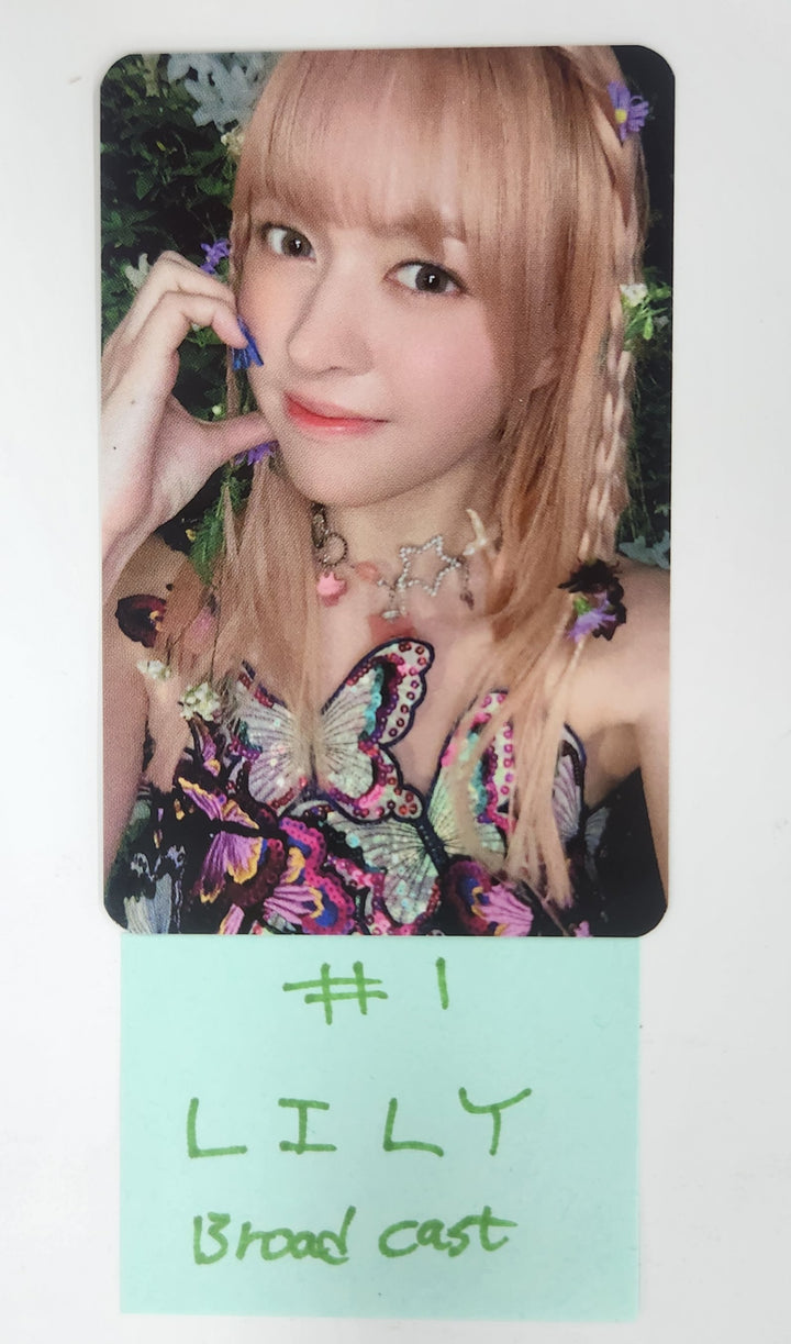 LILY (Of NMIXX) - Broadcast Photocard [25.4.17]