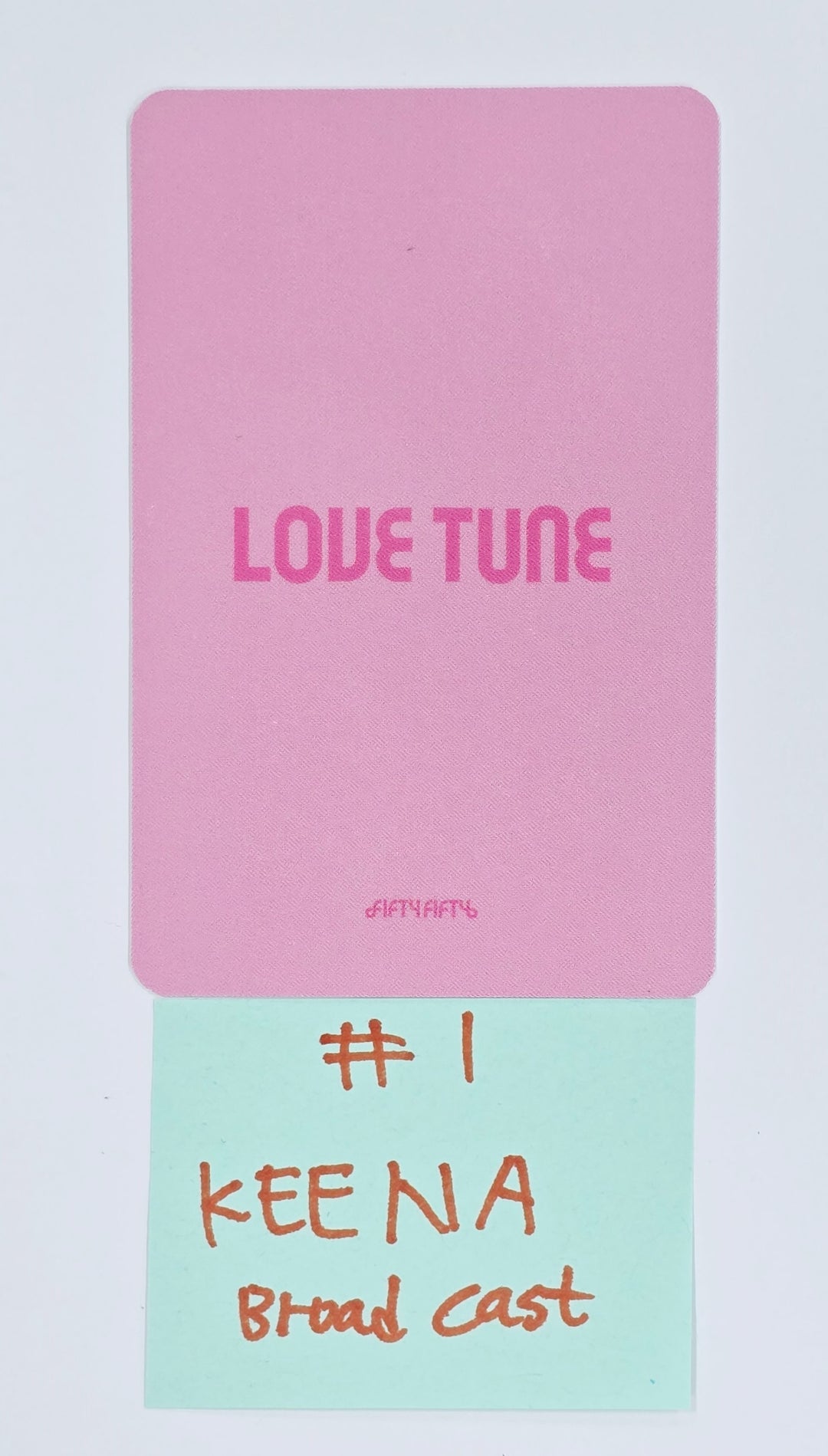 FIFTY FIFTY"Love Tune" - Broadcast Photocard [25.1.17]