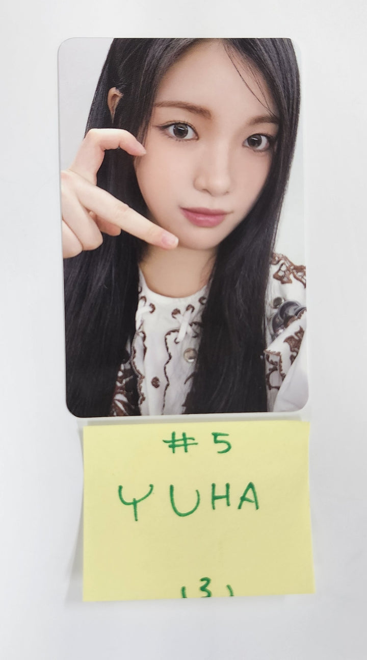 Hearts2Hearts "The Chase" - Official Trading Photocard [25.4.25]