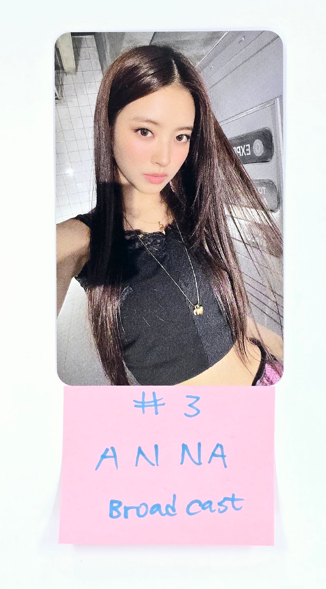 MEOVV "MEOW" - Broadcast Photocard [25.4.29]