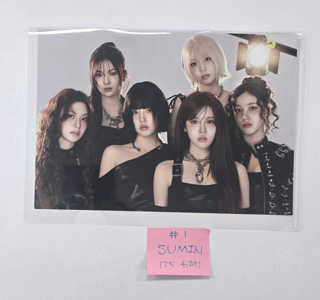 STAYC "S" - Hand Autographed(Signed) Paper [25.4.29]
