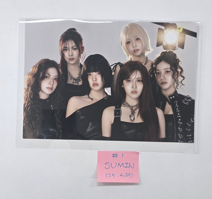 STAYC "S" - Hand Autographed(Signed) Paper [25.4.29]