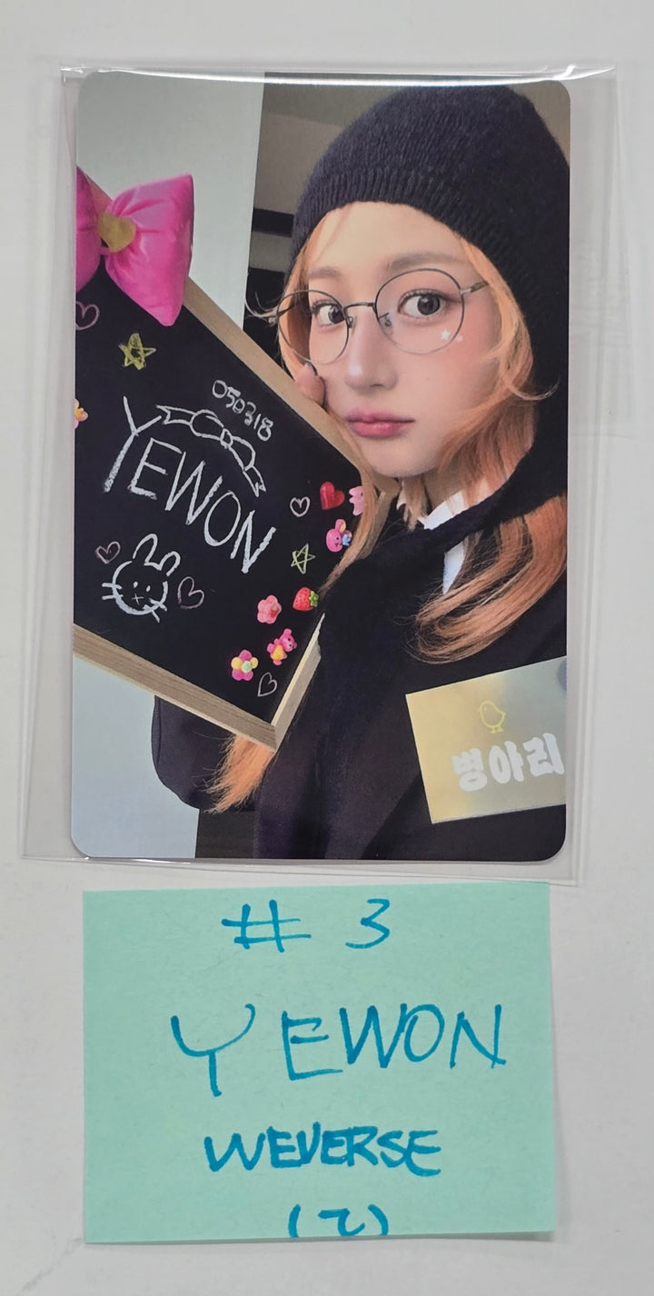 FIFTY FIFTY "Day & Night" - Weverse Shop Pre-Order Benefit Photocard [25.5.2]