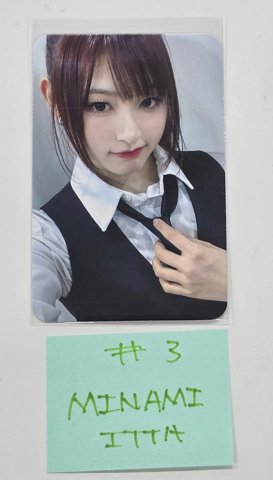 RESCENE "Glow Up" - ITTA Fansign Event Photocard [25.5.2]