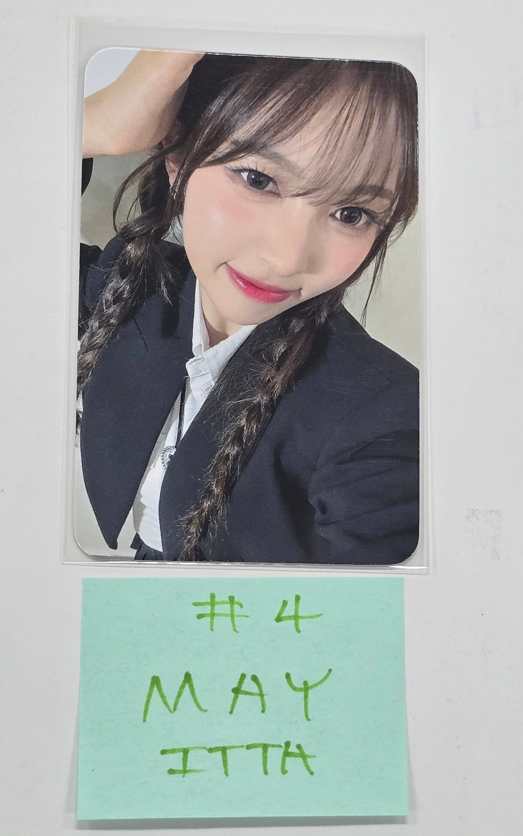 RESCENE "Glow Up" - ITTA Fansign Event Photocard [25.5.2]