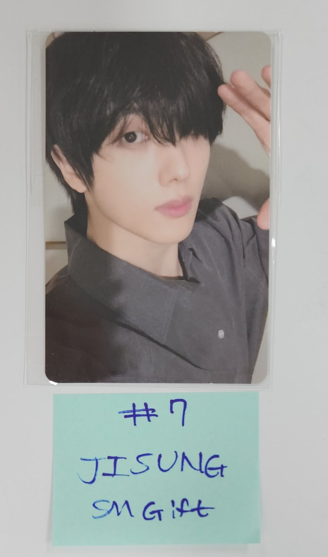 NCT DREAM "DREAMSCAPE" - SM Town Special Gift Photocard Round 2 [Vertical Flip Ver.] [25.5.2]