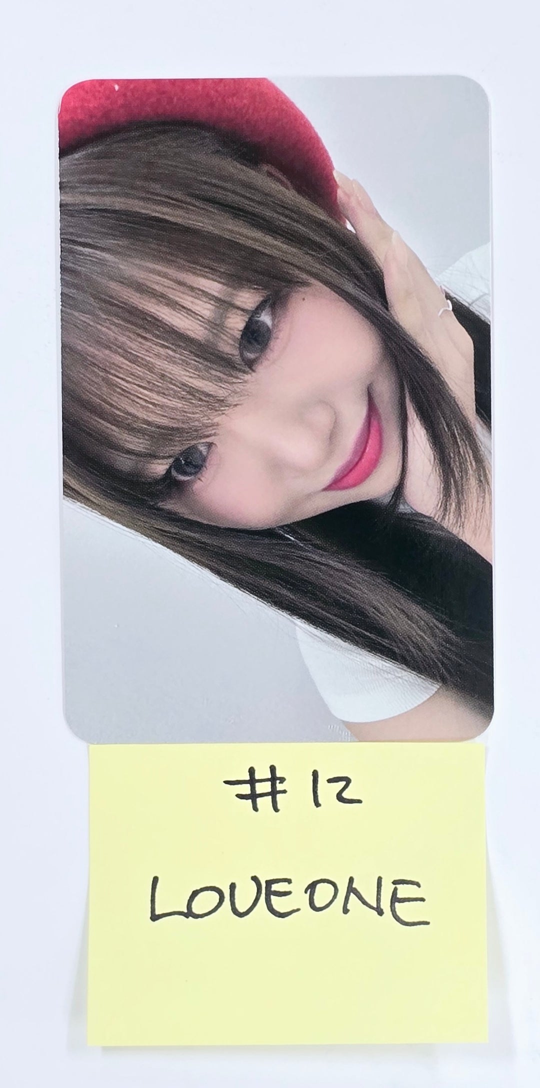LOVEONE "Drama Queen" - Official Photocard [25.5.9]