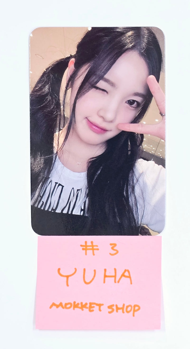 Hearts2Hearts "The Chase" - Mokket Shop Fansign Event Photocard [25.5.13]