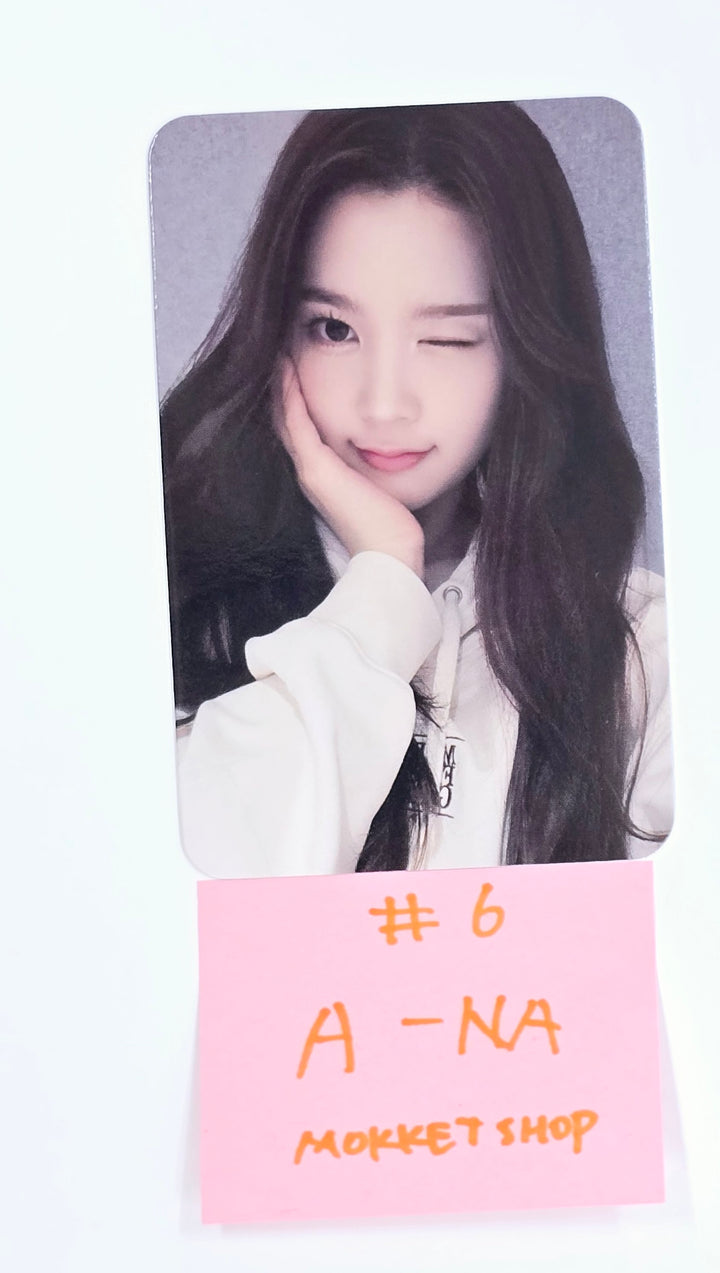 Hearts2Hearts "The Chase" - Mokket Shop Fansign Event Photocard [25.5.13]