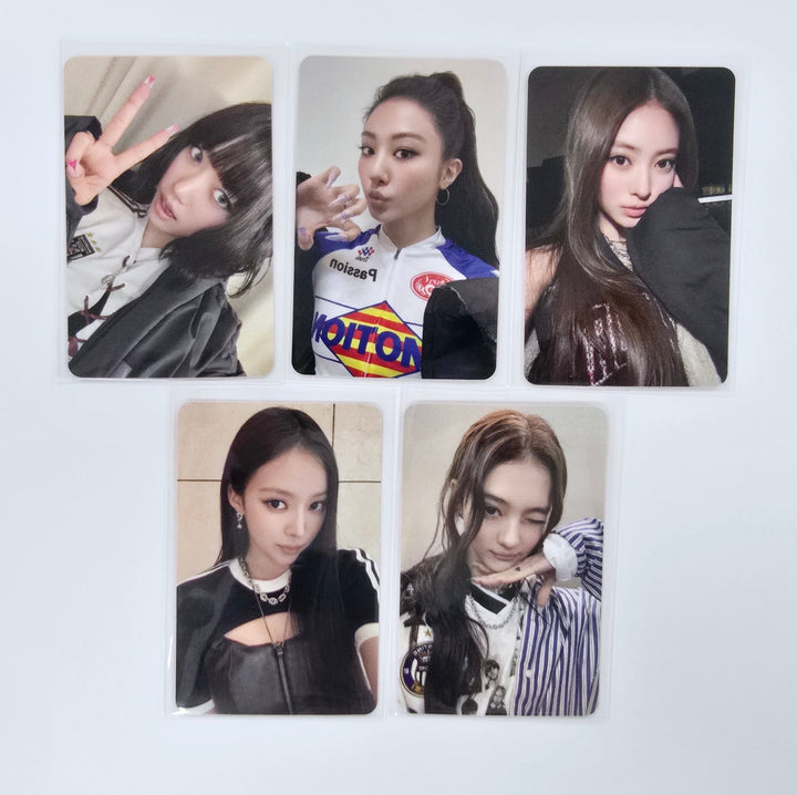 MEOVV "MY EYES OPEN VVIDE" - Olive Young Event Photocard [25.5.13]