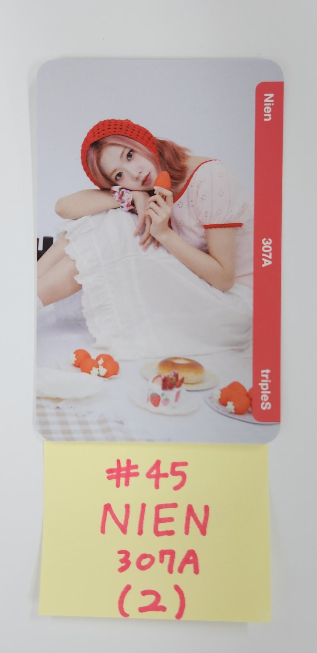 TripleS Atom Double Class Objekt - Official Photocard (2) [25.5.13]
