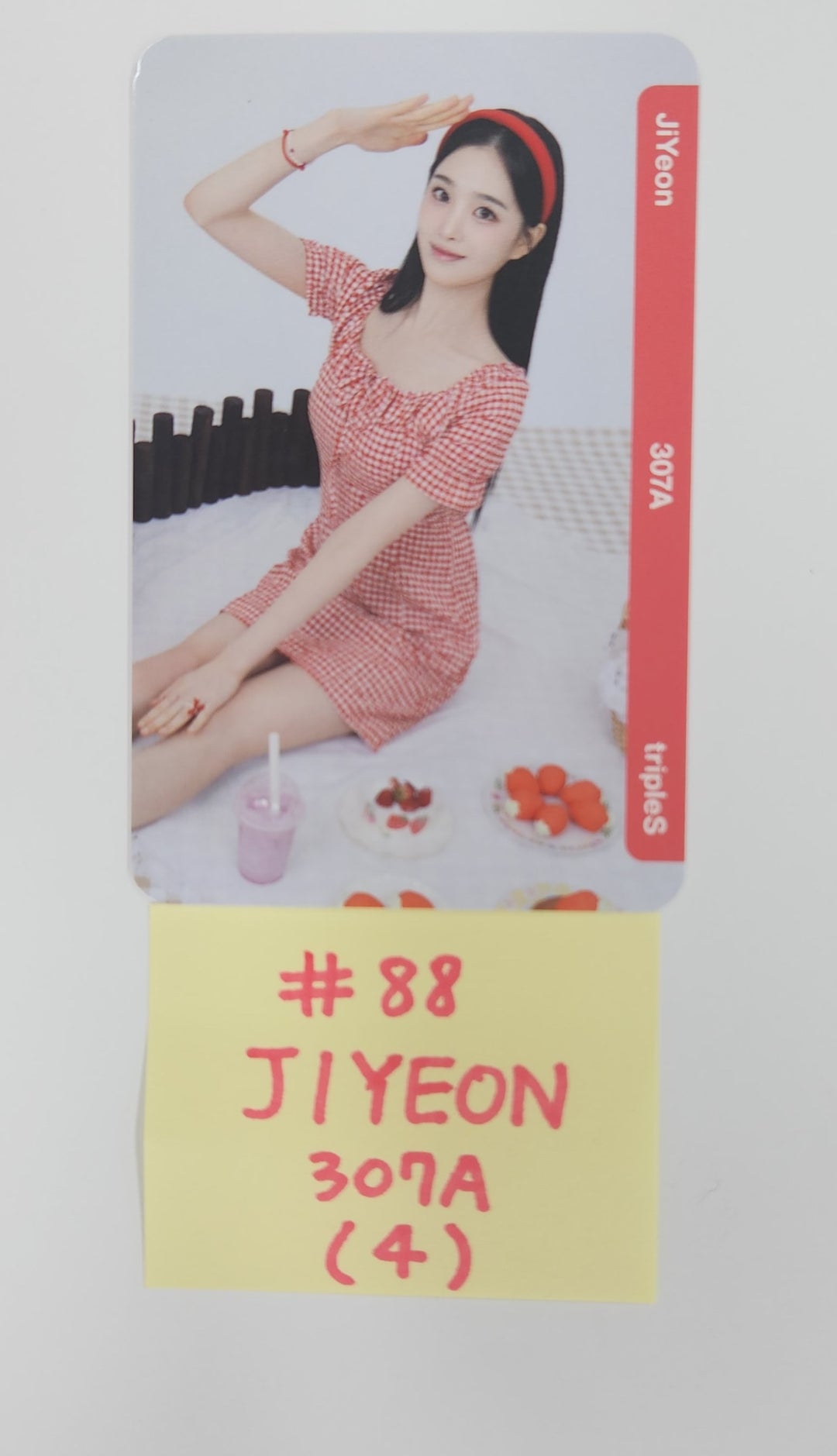 TripleS Atom Double Class Objekt - Official Photocard (4) [25.5.13]