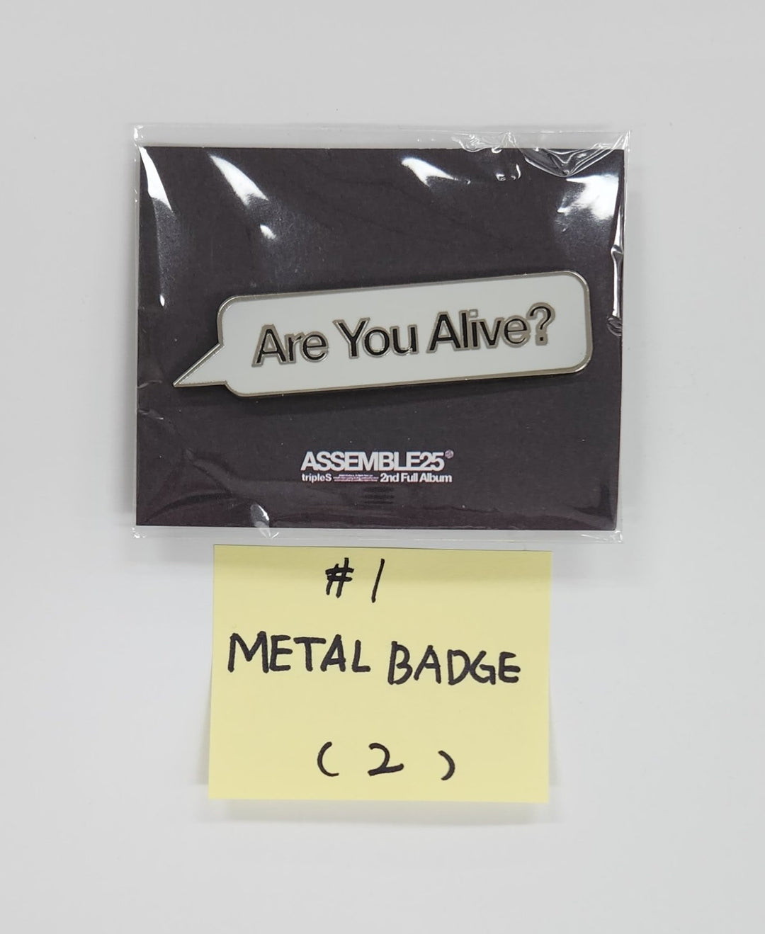 TripleS "ASSEMBLE25" Alom02 Double Class Objekt - Official MD [Metal Badge, photo SET] [25.5.13]