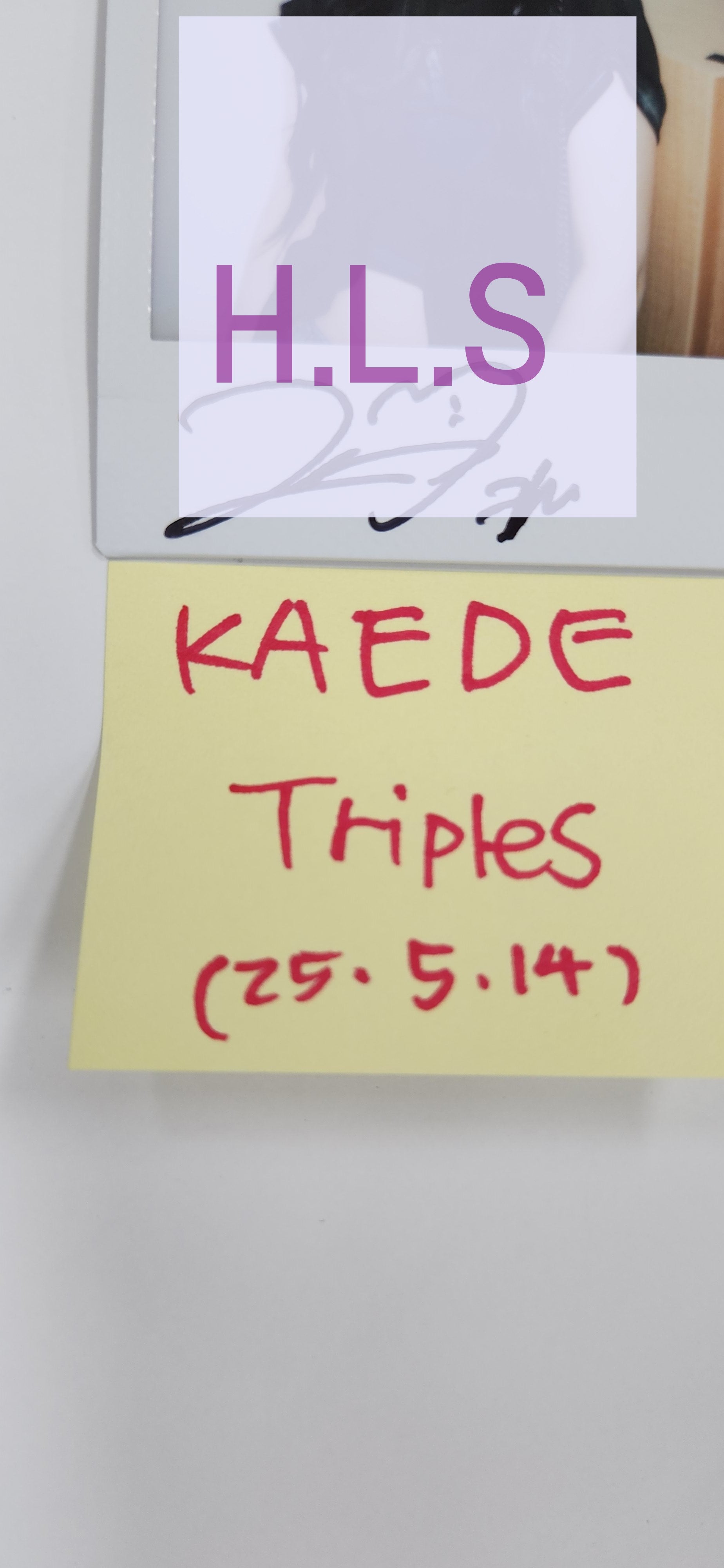 tripleS 