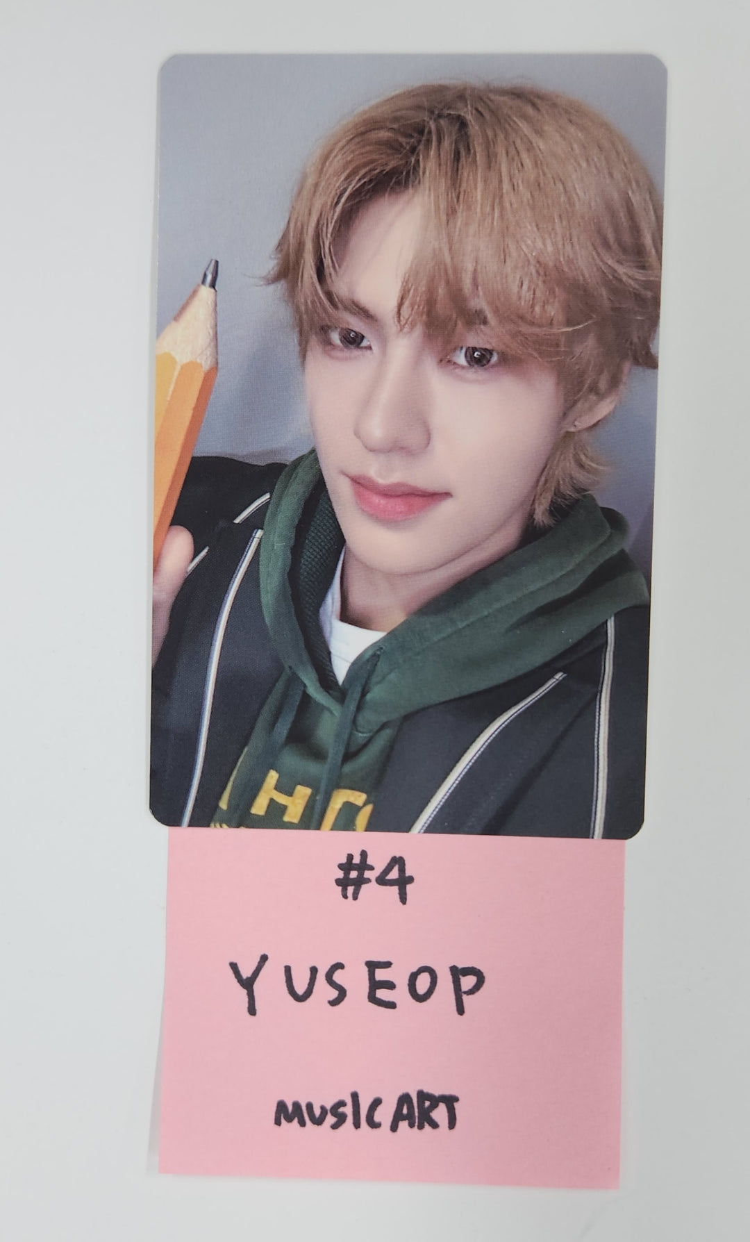 NouerA "Chapter: New is Now" - MusicArt Fansign Event Photocard [25.5.16]