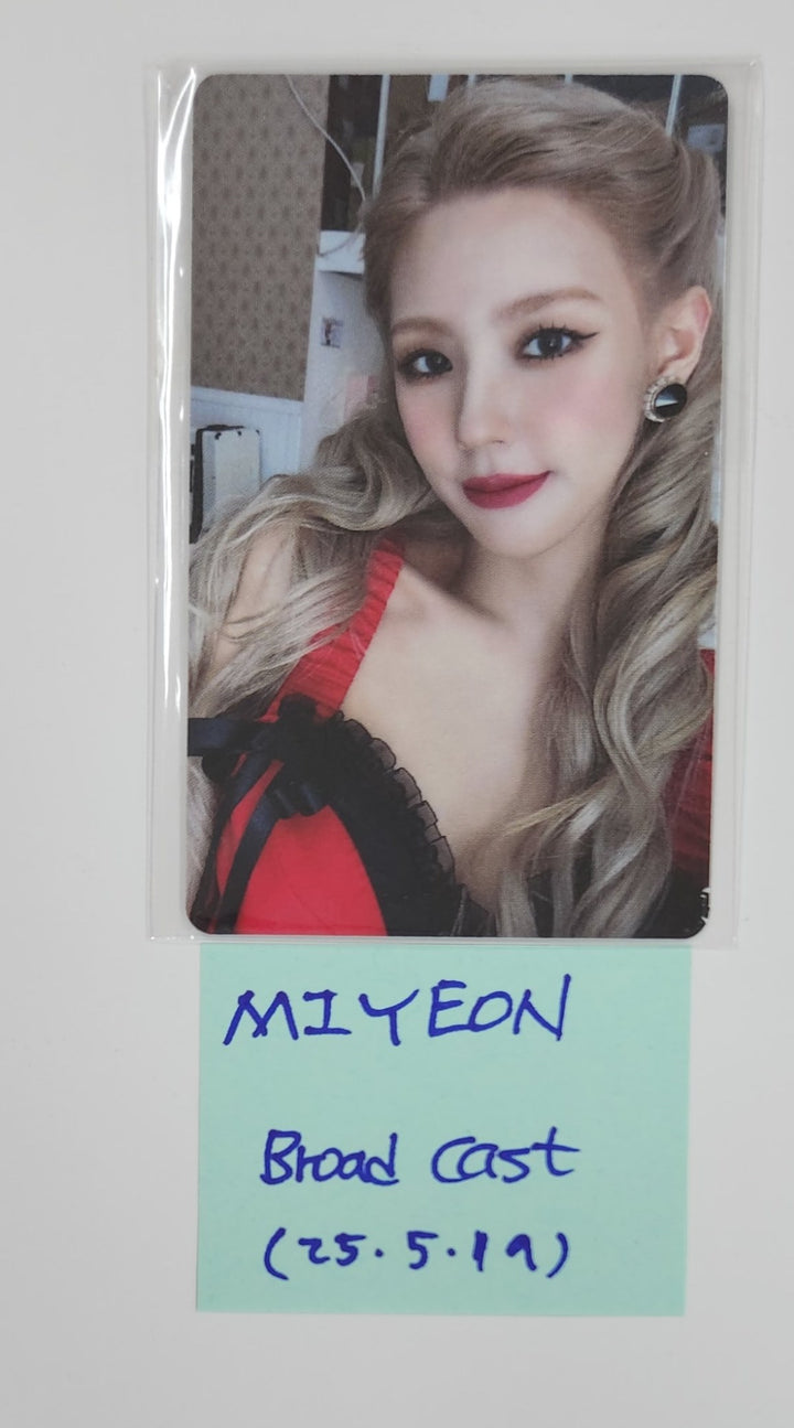Miyeon [Of (G) I-DLE] "I love"  - Broadcast Photocard [25.5.19]
