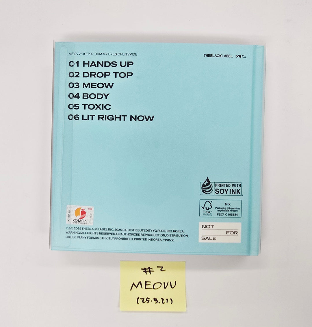 MEOVV "MY EYES OPEN VVIDE" - Hand Autographed(Signed) Promo Album [25.5.21]