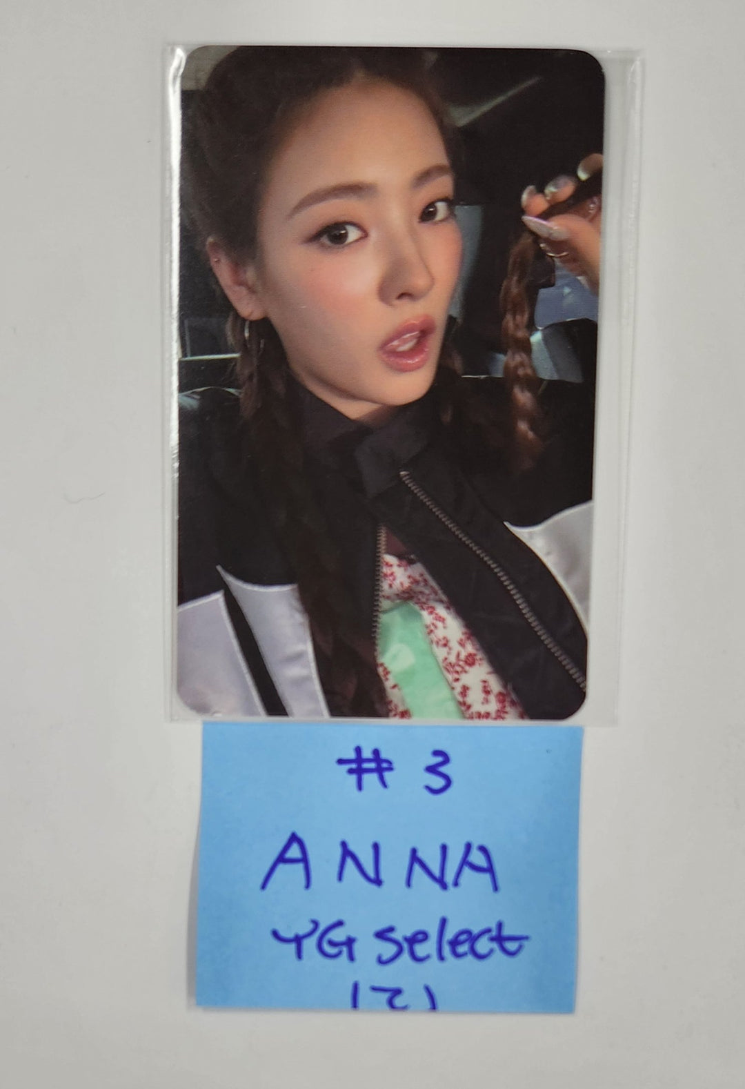 MEOVV "MY EYES OPEN VVIDE" -  YG Select Fansign Event Photocard [25.5.23]