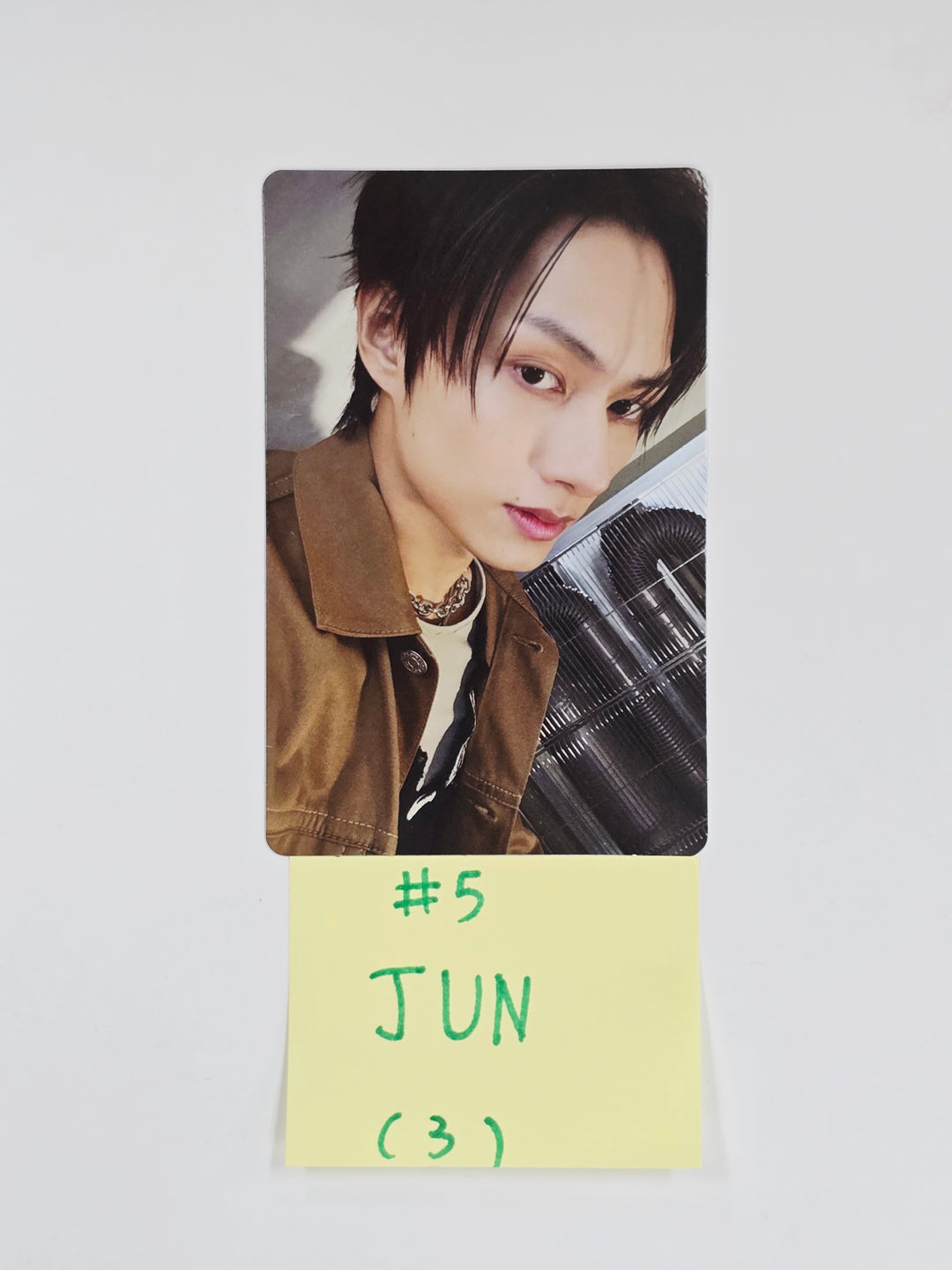 SEVENTEEN "HAPPY BURSTDAY" - Official Photocard [NEW ESCAPE Ver.] [25.5.27]