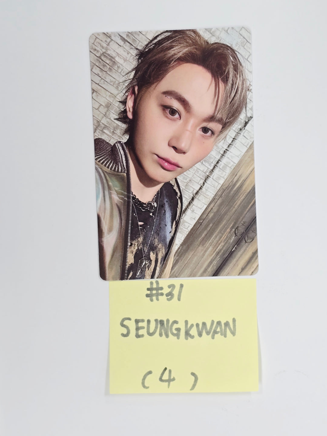 SEVENTEEN "HAPPY BURSTDAY" - Official Photocard [NEW BURSTDAY Ver.] (2) [25.5.27]