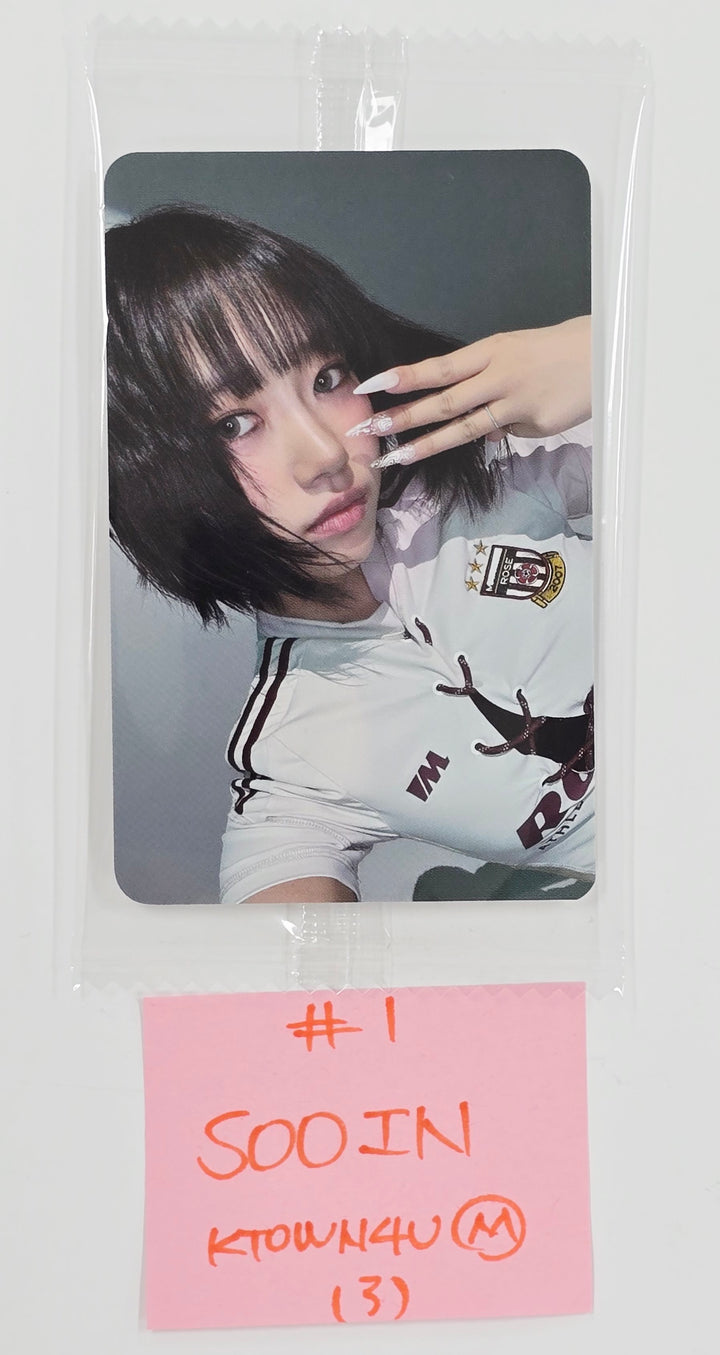 MEOVV "MY EYES OPEN VVIDE" -  Ktown4U Studio Choom Gift Photocard [Meovv Ver.] [25.5.28]