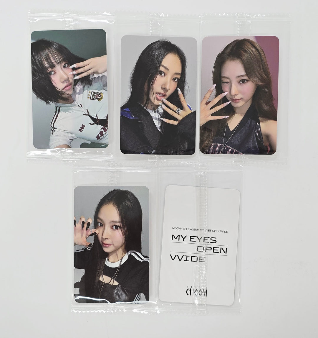 MEOVV "MY EYES OPEN VVIDE" -  Ktown4U Studio Choom Gift Photocard [Meovv Ver.] [25.5.28]