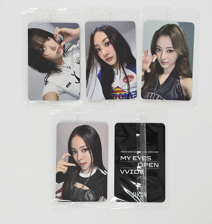 MEOVV "MY EYES OPEN VVIDE" -  Ktown4U Studio Choom Gift Photocard [25.5.28]