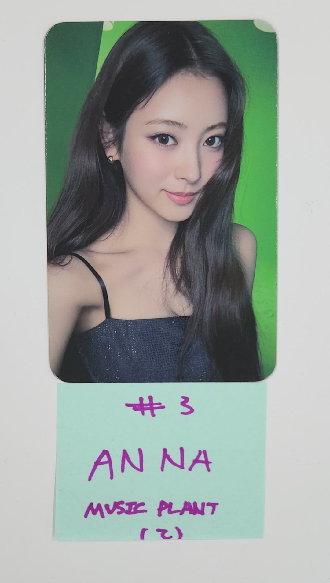 MEOVV "MY EYES OPEN VVIDE" -  Music Plant Fansign Event Photocard [25.5.29]