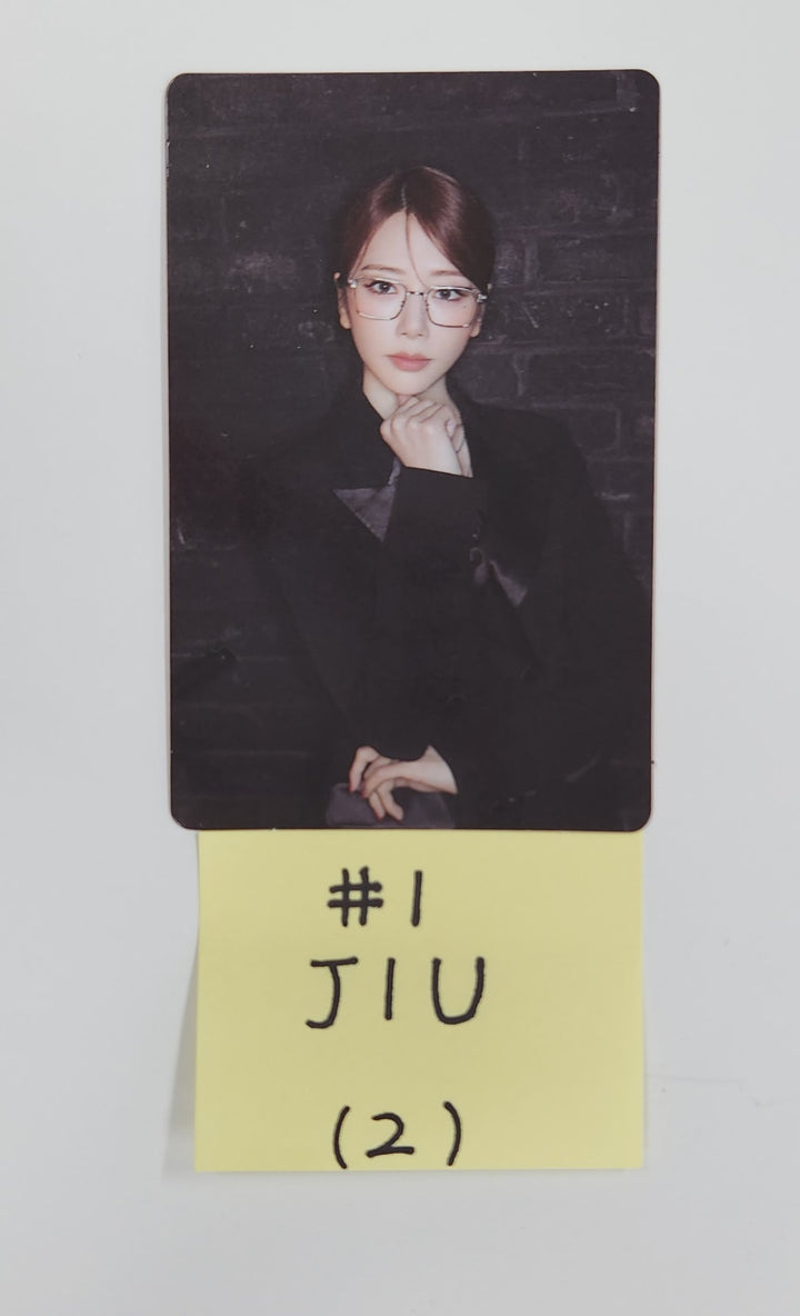 UAU "Playlist #You Are You" - Official Photocard [25.5.29]