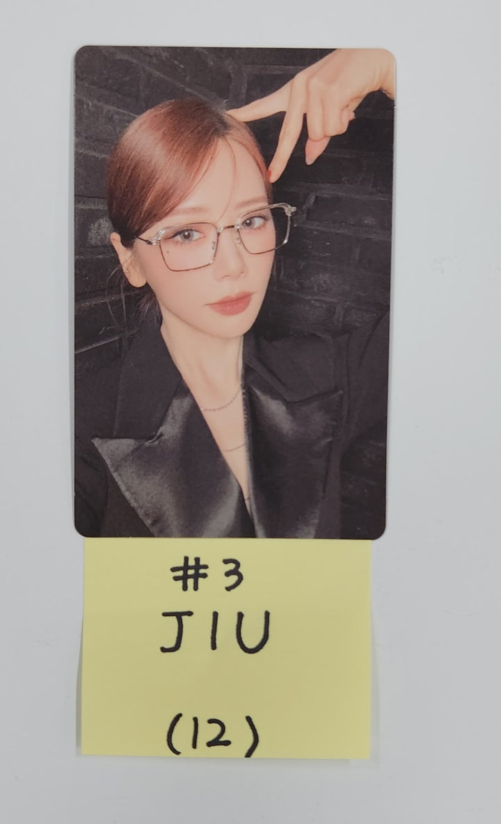 UAU "Playlist #You Are You" - Official Photocard [25.5.29]