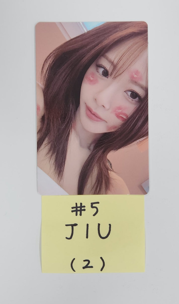 UAU "Playlist #You Are You" - Official Photocard [25.5.29]