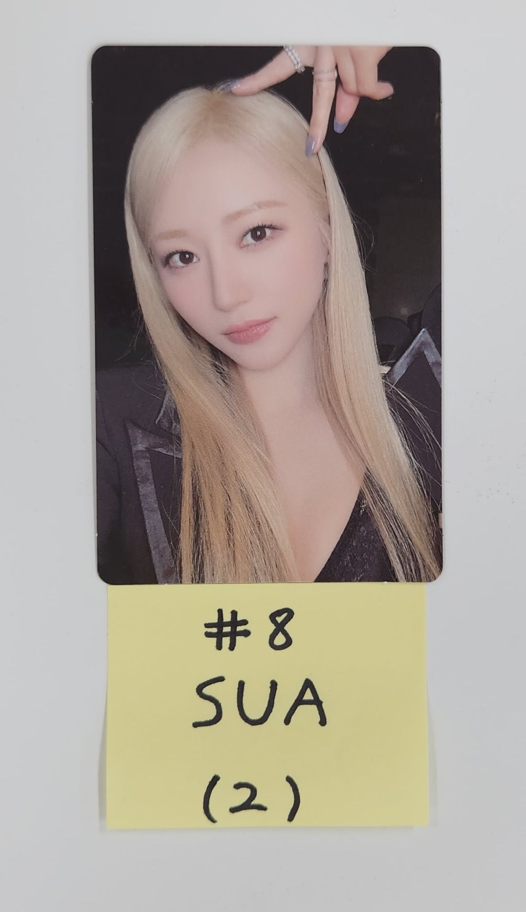 UAU "Playlist #You Are You" - Official Photocard [25.5.29]