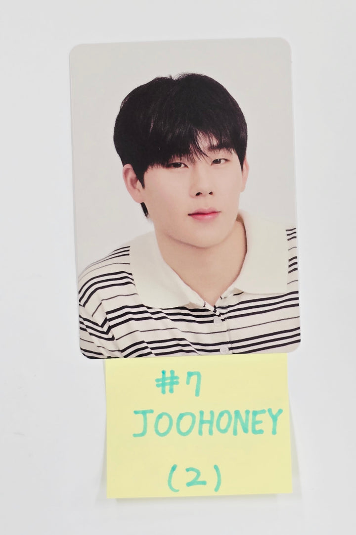Monsta X "Monologue" - Pop-Up Trading Photocard [25.5.29]