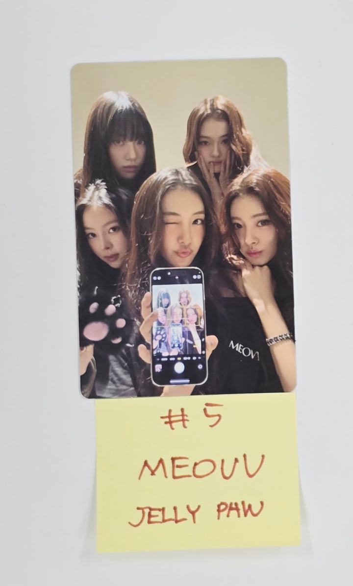 MEOVV "MY EYES OPEN VVIDE" -  Official Photocard, Vintage Photo [Jelly Paw Ver.] [25.5.30]