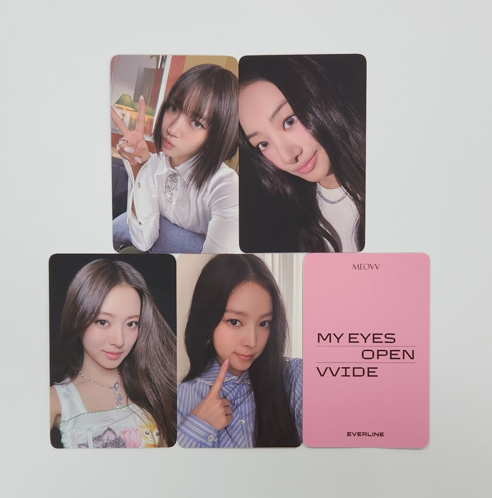 MEOVV MYEYESOPENVVIDE popmerch トレカ In Stock ] 미야오 MEOVV 1st EP ALBUM [ MY EYES OPEN VVIDE