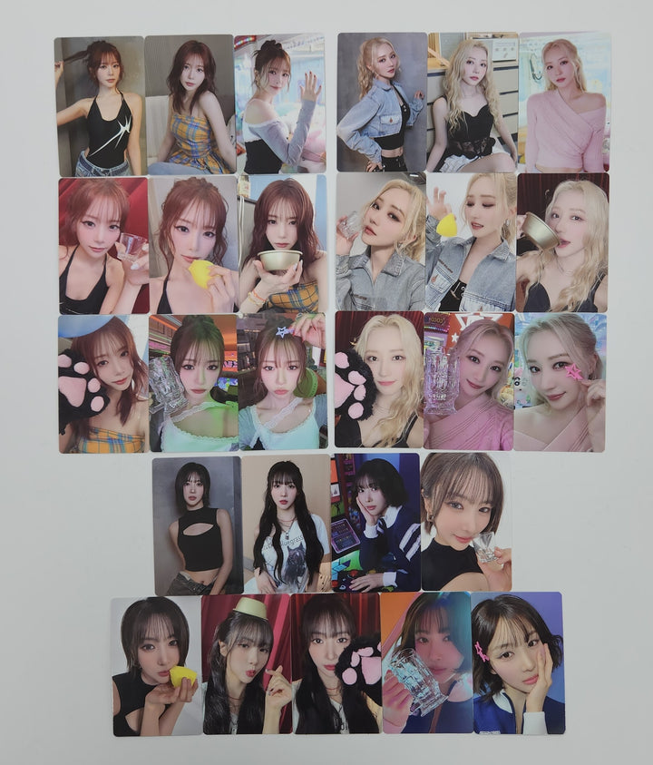 UAU "Playlist #You Are You" - Official Photocard [Poca Ver.] [25.6.9]