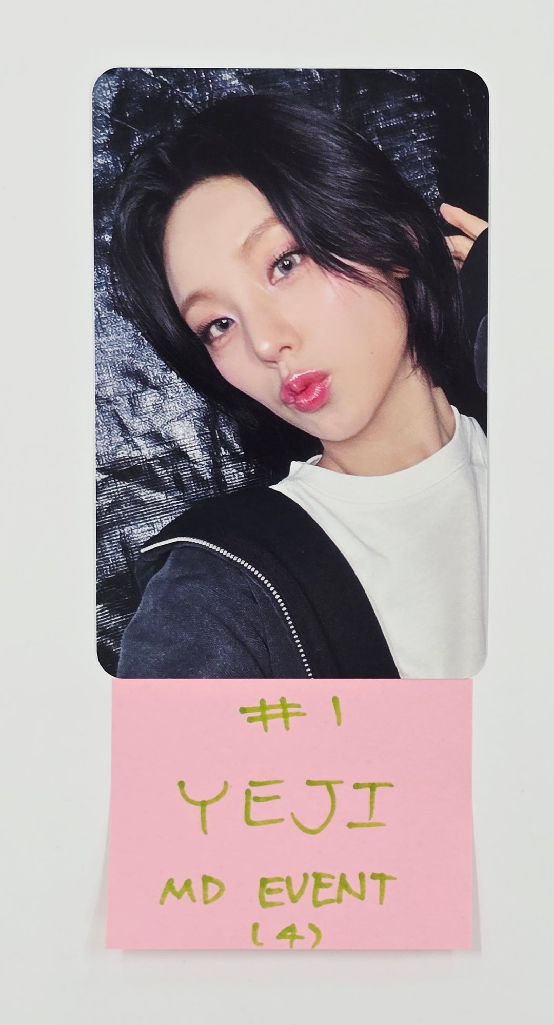 ITZY "Girls Will Be Girls" - MD Event Photocard [25.6.10]