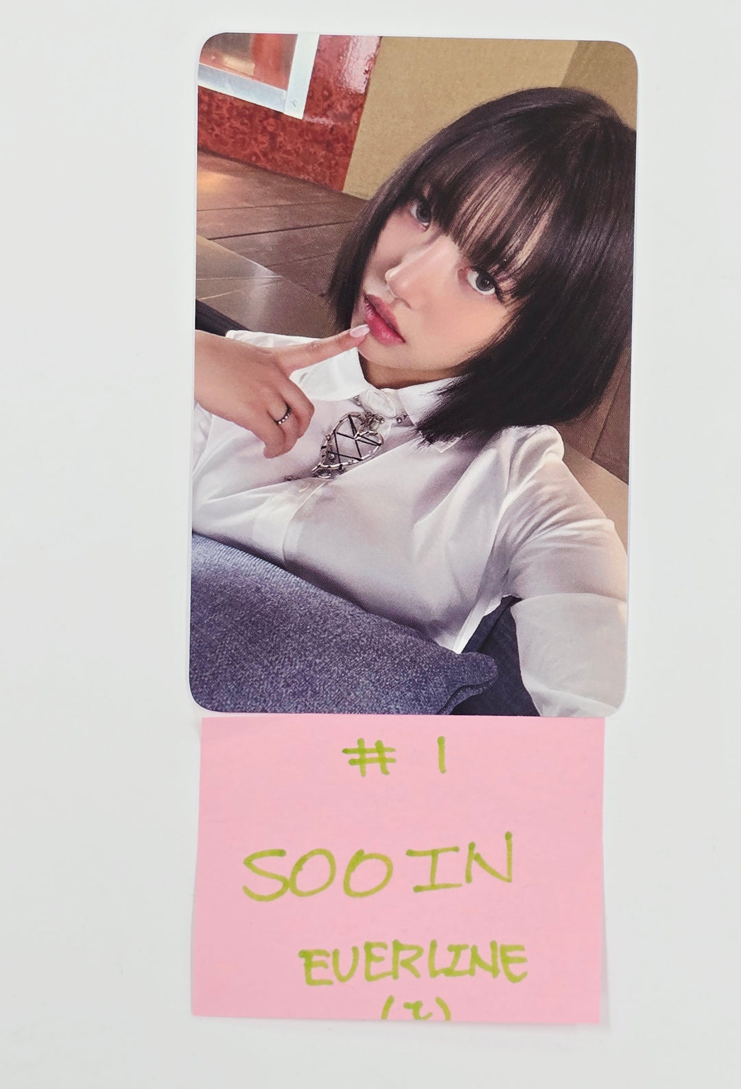 MEOVV "MY EYES OPEN VVIDE" -  Everline Fansign Event Photocard Round 2 [25.6.10]