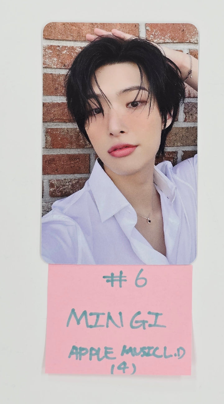 Ateez "GOLDEN HOUR : Part.3" - Apple Music Lucky Draw Event Photocard [25.6.10]