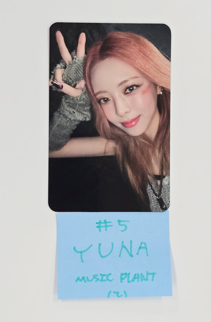 ITZY "Girls Will Be Girls" - Music Plant Pre-Order Benefit Photocard [25.6.11]