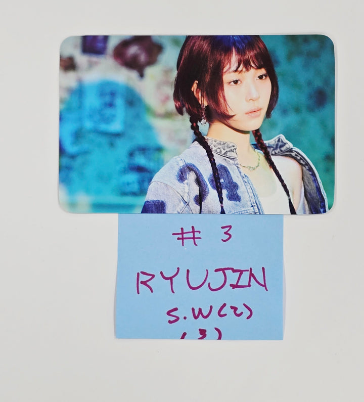 ITZY "Girls Will Be Girls" - Soundwave Pre-Order Benefit Photocard (2) [25.6.11]