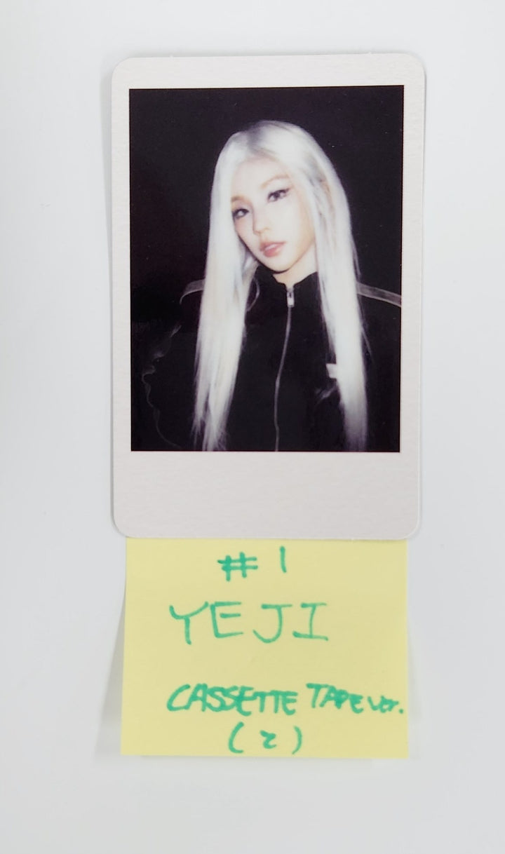 ITZY "Girls Will Be Girls" - Official Photocard [Cassette Tape Ver.] [25.6.12]