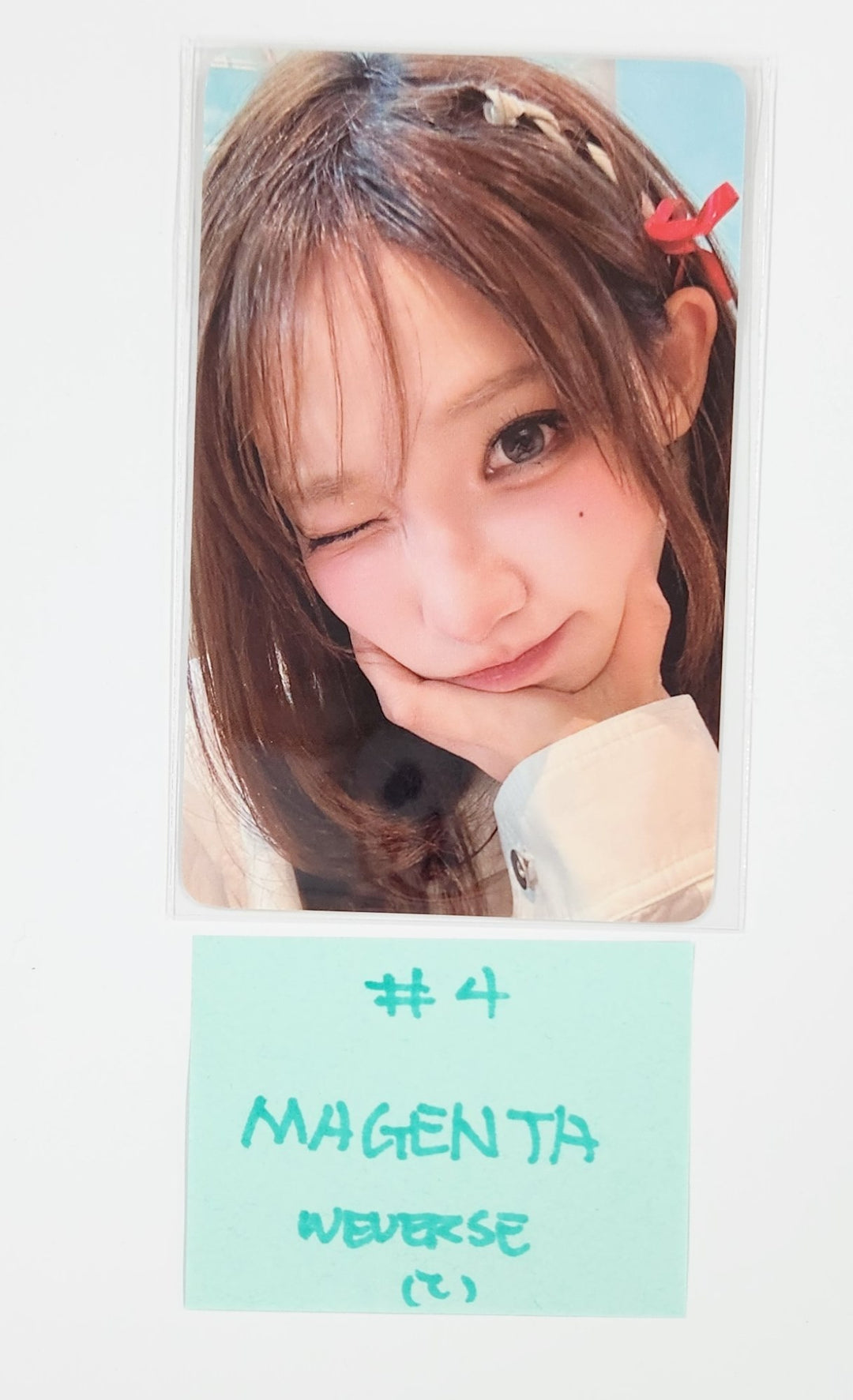 QWER "IN A MILLION NOISES, I'LL BE YOUR HARMONY" - Weverse Shop Pre-Order Bnefit Photocard [25.6.12]