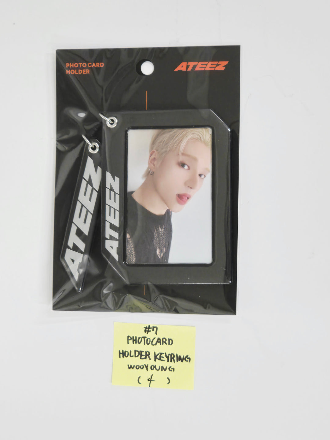 ATEEZ "GOLDEN HOUR : Part.3" - Line Friends Pop-Up Official MD [Photocard Holder Keyring] [25.6.13]