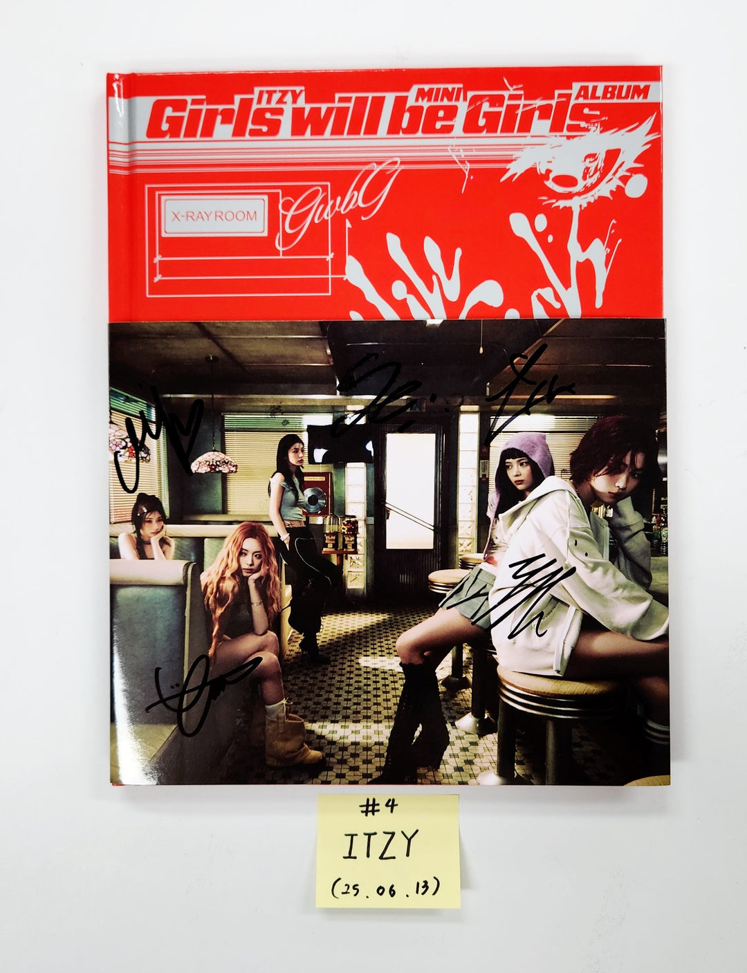 ITZY "Girls Will Be Girls", KISS OF LIFE "224", UAU "Playlist #You Are You", USPEER "SPEED ZONE" - Hand Autographed(Signed) Promo Album [25.6.13]