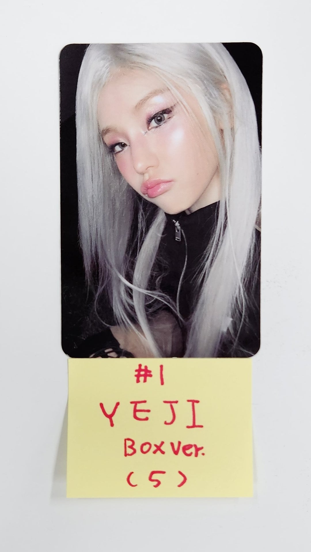 ITZY "Girls Will Be Girls" - Official Photocard [Box Ver.] [25.6.13]