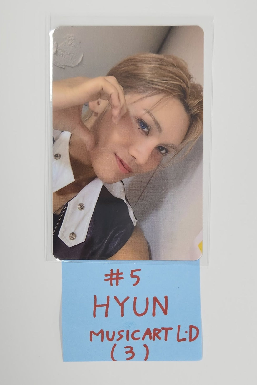 XLOV "I ONE" - Music Art Lucky Draw Event Photocard [25.6.16]