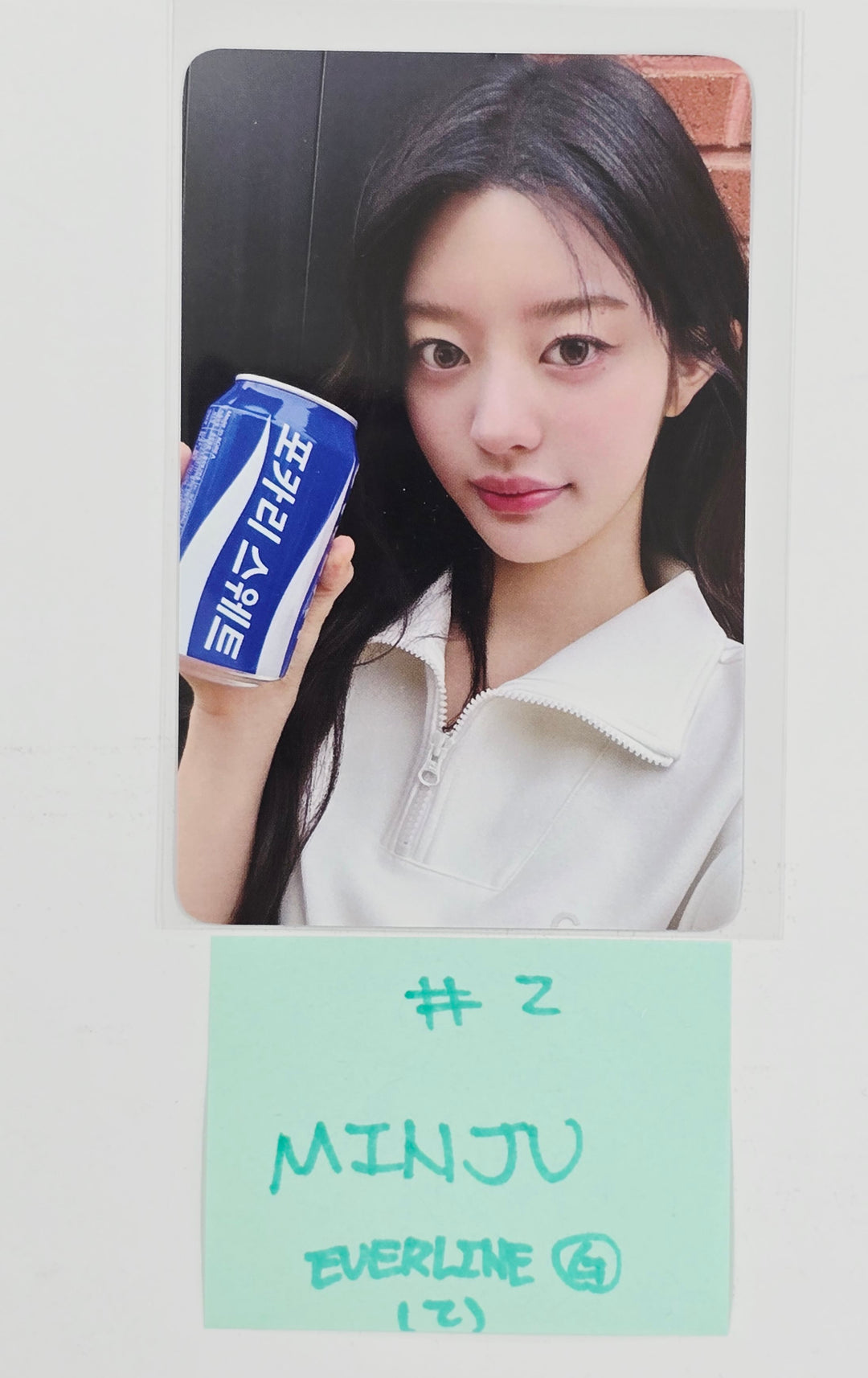 ILLIT "bomb" - Everline Pop-Up Album Event Photocard [Gllit Ver.] [25.6.17]