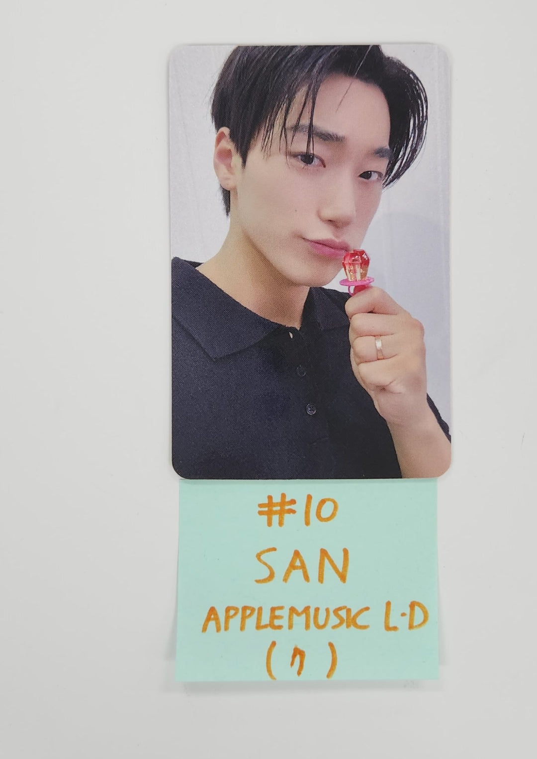 Ateez "GOLDEN HOUR : Part.3" - Apple Music Lucky Draw Event Photocard [Poca Ver.] [25.6.17]